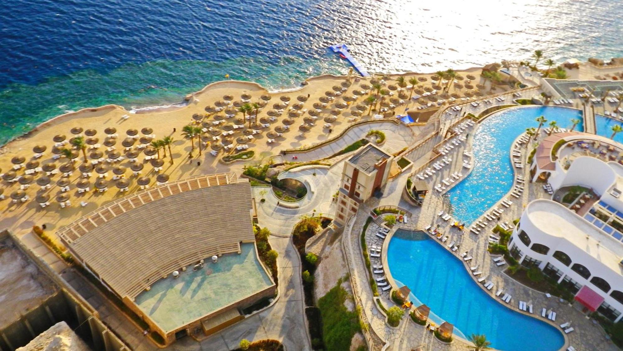 Reef Oasis Blue Bay Resort & Spa Sharm el-Sheikh Exterior foto Aerial view of the resort