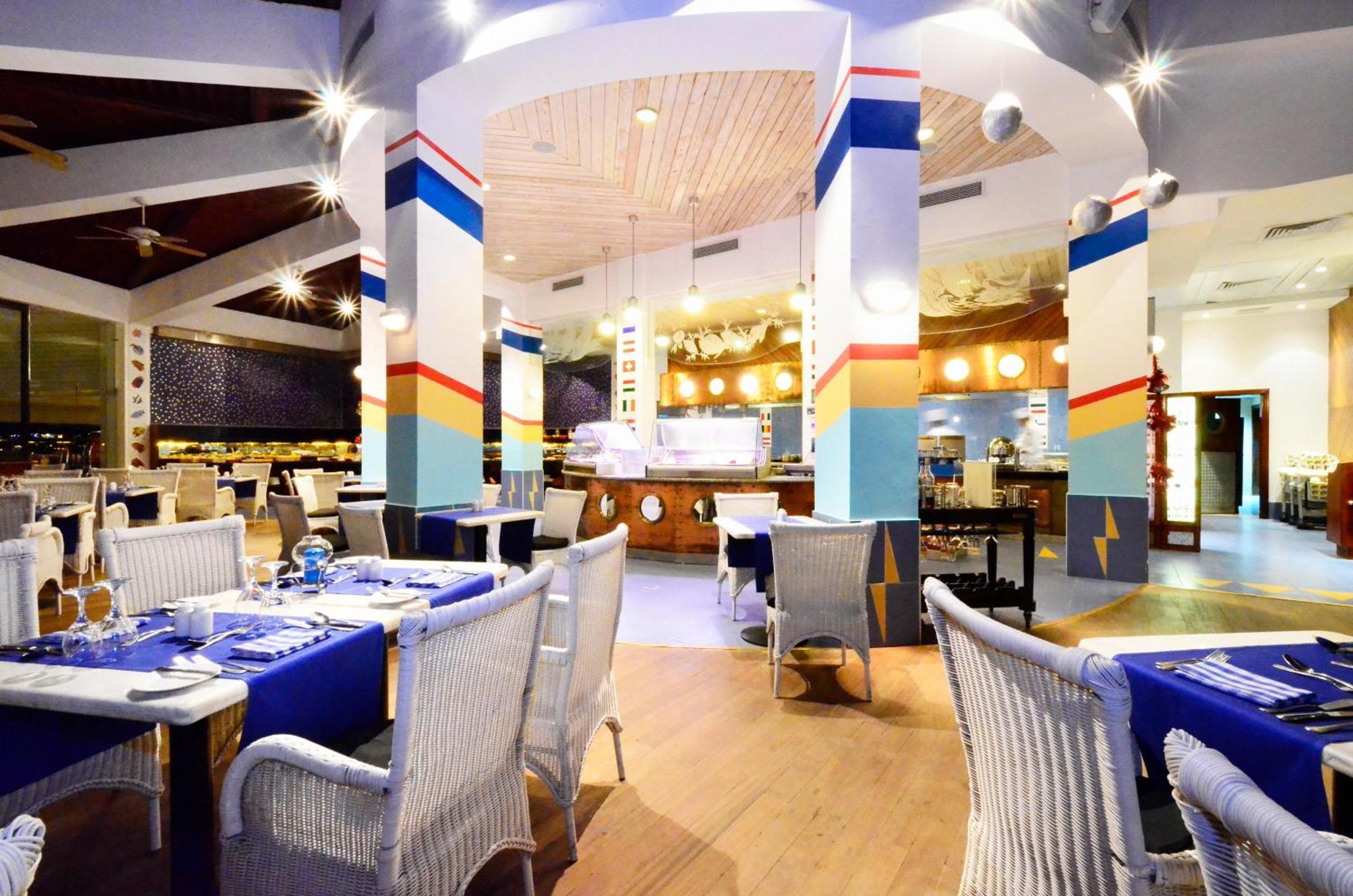 Reef Oasis Blue Bay Resort & Spa Sharm el-Sheikh Exterior foto The interior of the restaurant