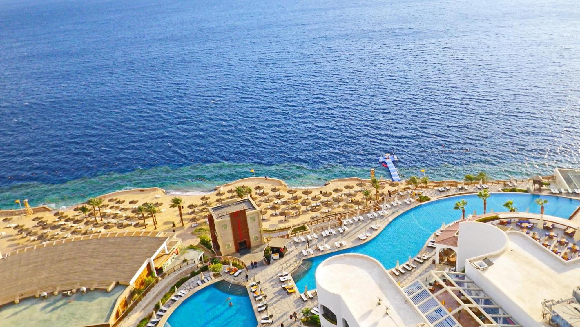 Reef Oasis Blue Bay Resort & Spa Sharm el-Sheikh Exterior foto Aerial view of the resort