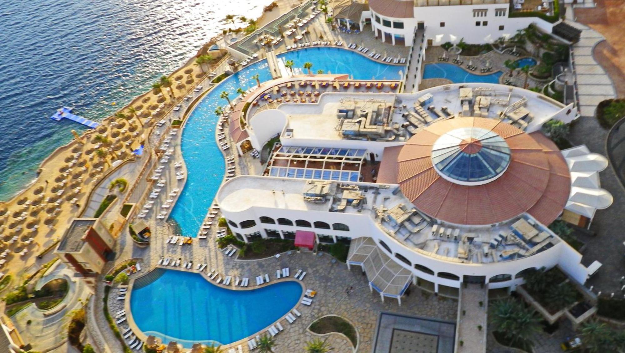 Reef Oasis Blue Bay Resort & Spa Sharm el-Sheikh Exterior foto Aerial view of the resort